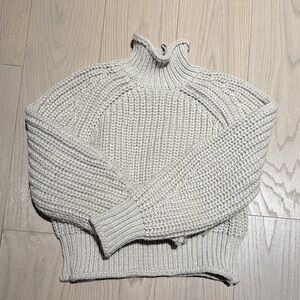 H&M Ribbed Knit Cream Turtleneck Sweater